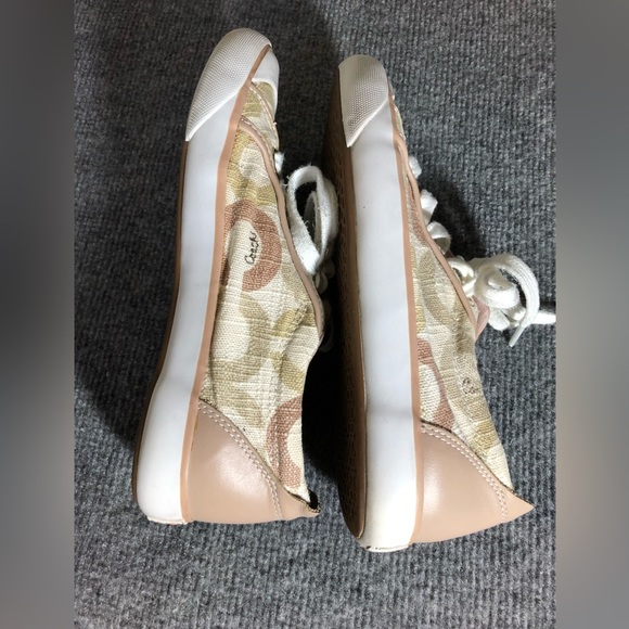 Coach Barrett Sneakers size 6B, gently used a few times - Picture 4 of 7